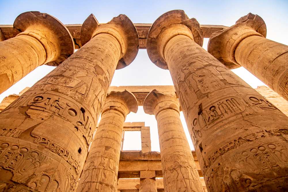 Exploring,Egypt,-,Karnak,Temple,-,Massive,Columns,Inside,Beautiful
